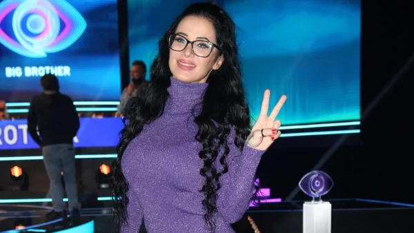 Χριστίνα Ορφανίδου: Συντετριμμένη 4 χρόνια μετά το revenge porn - Έφυγε από την Ελλάδα!