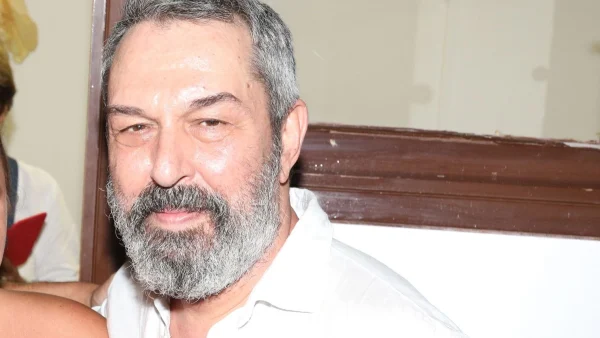 Στο νοσοκομείο ο Χρήστος Χατζηπαναγιώτης - Ακυρώθηκαν οι παραστάσεις του μέχρι τέλος Μαρτίου