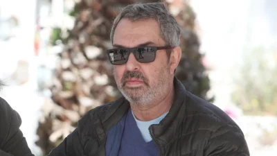 Χρήστος Χατζηπαναγιώτης: Η πρώτη φωτογραφία μέσα από το νοσοκομείο - Στο πλευρό του η Δανάη Μπάρκα