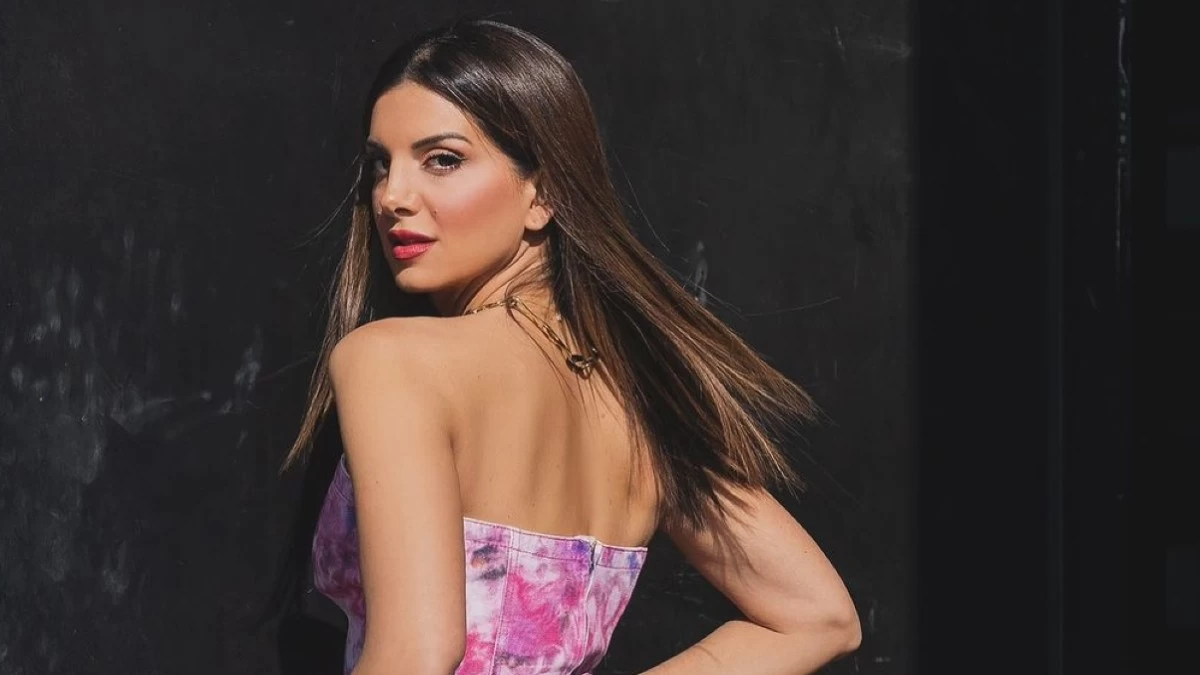 3 φορές που η Σταματίνα Τσιμτσιλή φόρεσε μάξι φούστα και τη ζηλέψαμε