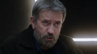 Κάνε ότι κοιμάσαι (16/4): Η Ζωή επιτίθεται στον Μάκη - Πέφτει αιμόφυρτος στο έδαφος...