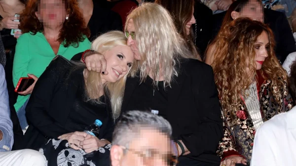 Η Αννίτα Πάνια ξεκαθαρίζει για τον Νίκο Καρβέλα: «Ήταν αποτέλεσμα μοντάζ, δεν έπαιξε ποτέ»