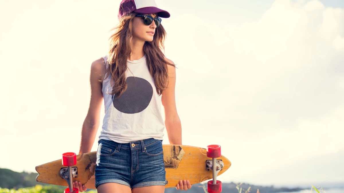 Αυτά είναι τα 3 αξεσουάρ που δεν θα φοράει καμία φέτος το καλοκαίρι στην παραλία