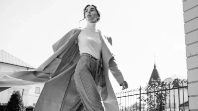 Crab sandals: Τα πιο "άκομψα" σανδάλια στην πρώτη γραμμή το καλοκαίρι του 2024