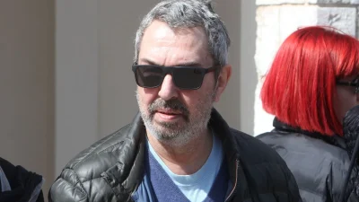 Χρήστος Χατζηπαναγιώτης: Η πρώτη δημόσια έξοδος μετά την περιπέτεια υγείας του - Χαμογελαστός και πολύ ανανεωμένος