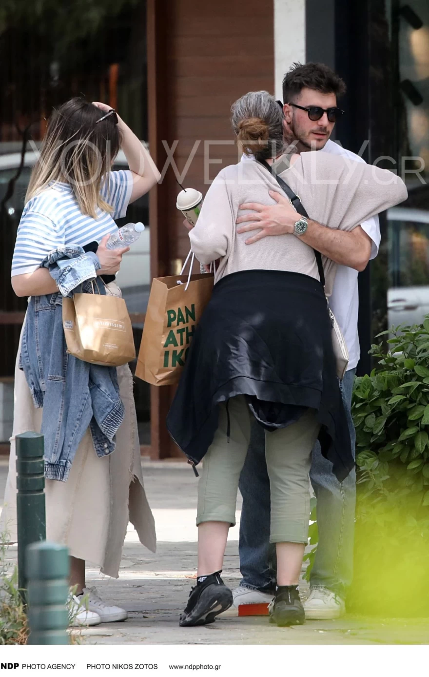 Φώτης Ιωαννίδης μαμά αδερφή