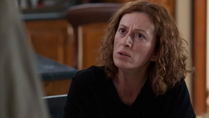 Γη της ελιάς: H Xάιδω αποφασίζει να γίνει μοναχή