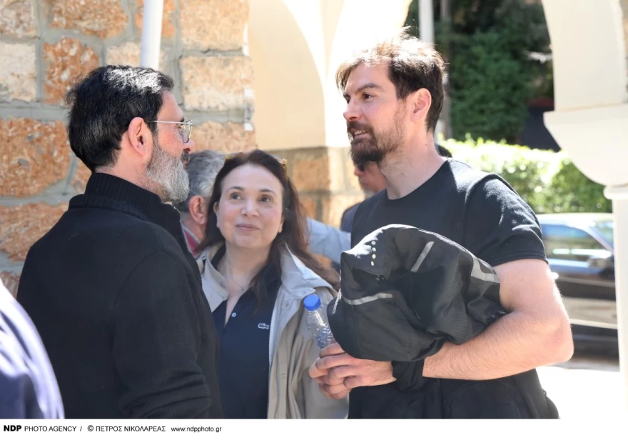 Κηδεία Γιώργου Καραγιάννη Γιάννης Κακουράκης