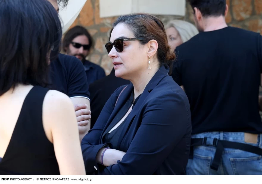 Κηδεία Γιώργου Καραγιάννη Γωγώ Μπρέμπου