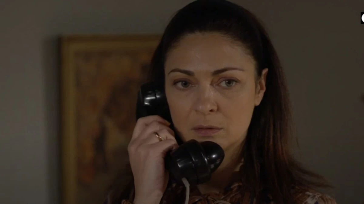 Ηλέκτρα 1/4: Το ψέμα της Ηλέκτρας που φέρνει τα πάνω κάτω!