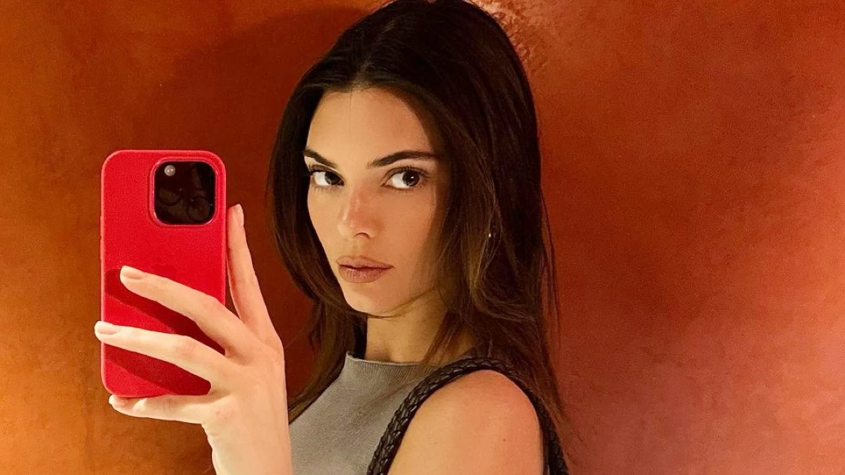 H Kendall Jenner «ορκίζεται» σε αυτή την πολυτελή κρέμα προσώπου & δεν την αλλάζει με τίποτα εδώ και χρόνια!
