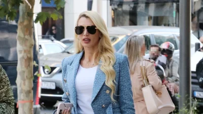 Κωνσταντίνα Σπυροπούλου: Στο εστιατόριο του Βασίλη Σταθοκωστόπουλου στα νότια προάστια - Το βίντεο με την φουσκωμένη της κοιλίτσα που έχει μεγαλώσει πολύ