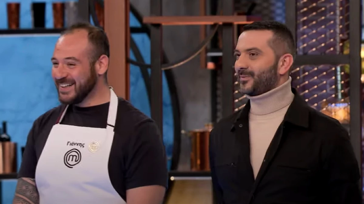 MasterChef 8 (2/4): «Να ευχαριστήσουμε και τον σκηνοθέτη μας γιατί δεν έχει φανεί η φαλάκρα μου!» - Χαμός στο STAR από τα γέλια με τον Κουτσόπουλο