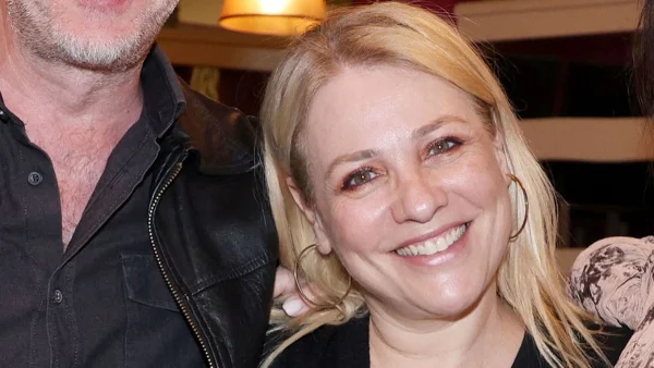 Μαριάννα Τουμασάτου: Σπάνια κοινή δημόσια εμφάνιση με τον σύζυγό της, Αλέξανδρο Σταύρου