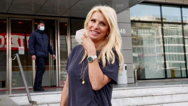 Ελένη Μενεγάκη: «Είναι σε φάση να κάνει αλλαγές! Από το καλοκαίρι και μετά...» - Η αστρολογική πρόβλεψη για το τηλεοπτικό μέλλον της παρουσιάστριας