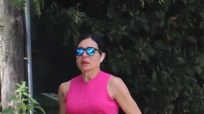 Μίνα Ορφανού: Με κοντό σορτσάκι για τρέξιμο στο κέντρο της Αθήνας - Τι κάνει σήμερα η ηθοποιός