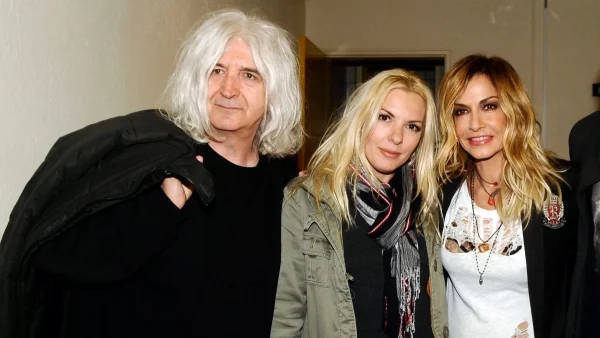 Ο Νίκος Καρβέλας για τους γάμους του με την Άννα Βίσση και την Αννίτα Πάνια: «Αυτό το... επαίσχυντο πράγμα που έκανα»