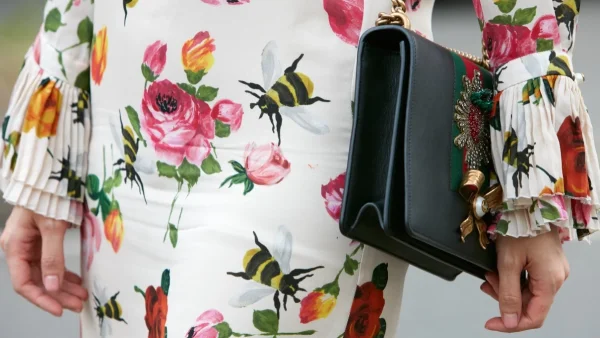 4 ανοιξιάτικα prints που θα κάνουν τα looks σου να δείχνουν ακριβά