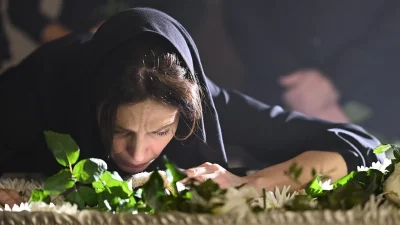 Σασμός (17/4): «Είναι στο νοσοκομείο!» - Της ανακοινώνουν τα δυσάρεστα και "λυγίζει"