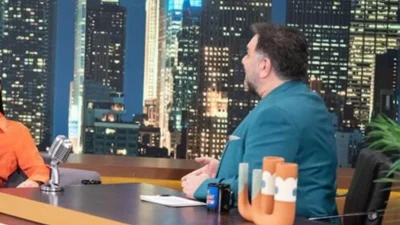 The 2night show: Η ερώτηση του Γρηγόρη Αρναούτογλου στην καλεσμένη του που έφερε αμηχανία στο πλατό - «Θα φάμε κουφέτα;»