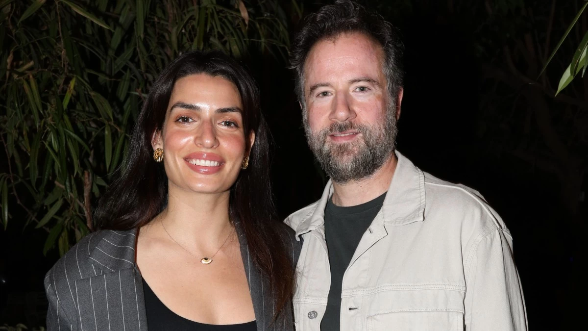 Τόνια Σωτηροπούλου: Τα ωραιότερα γενέθλια για την ηθοποιό – Με 4 τούρτες και τον Κωστή Μαραβέγια στο πλευρό της