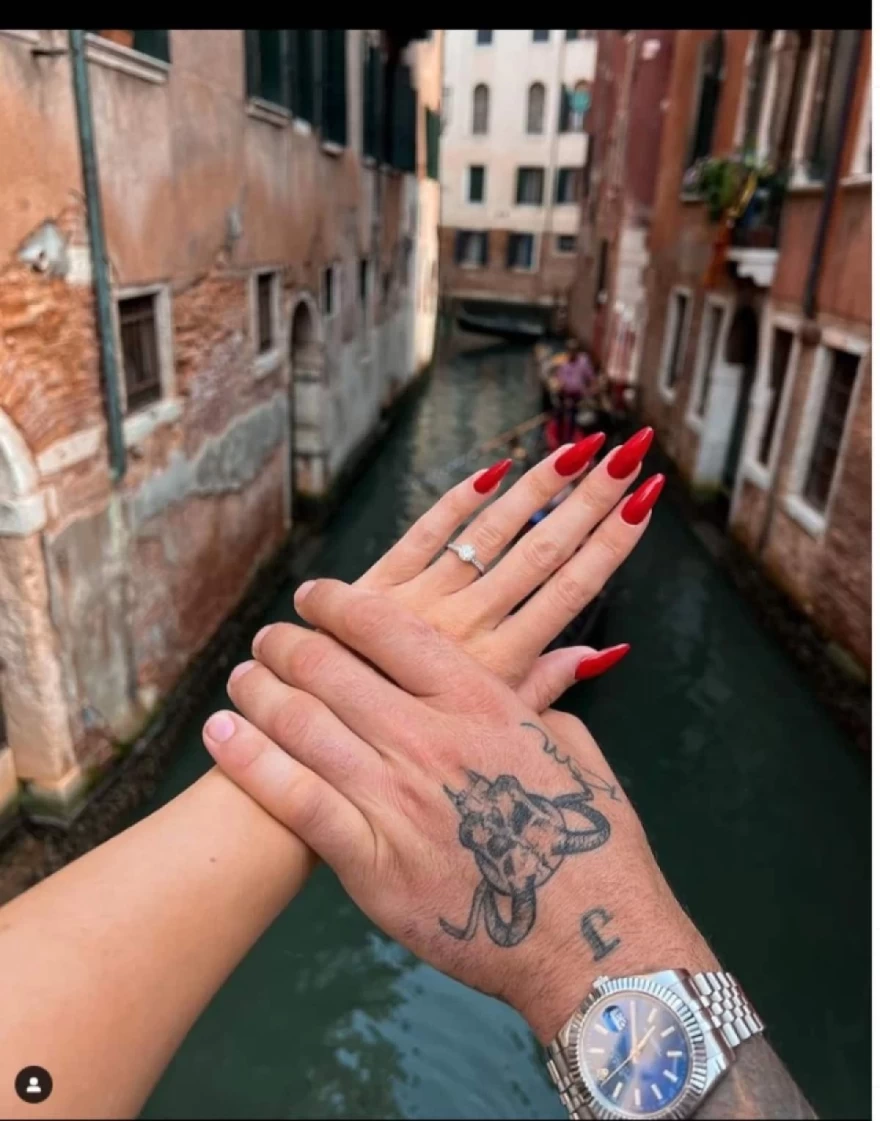 Τούνη μονόπετρο