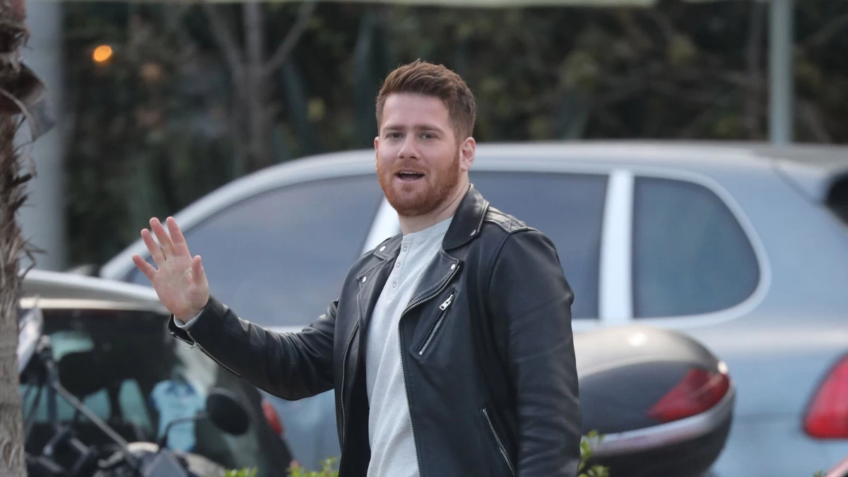 Survivor: Έφτασε στη Ρόδο ο Τζέιμς Καφετζής - Η πρώτη του ανάρτηση