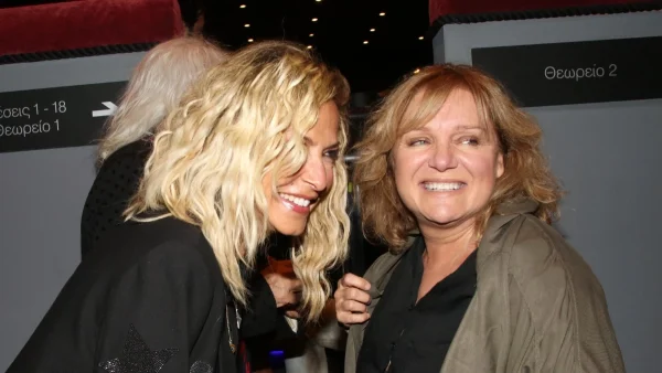 Μαρία Καβογιάννη & Άννα Βίσση: Τα ''έσπασαν'' στο καμαρίνι του Hotel Ermou - Το βίντεο που κάνει τον γύρο του διαδικτύου