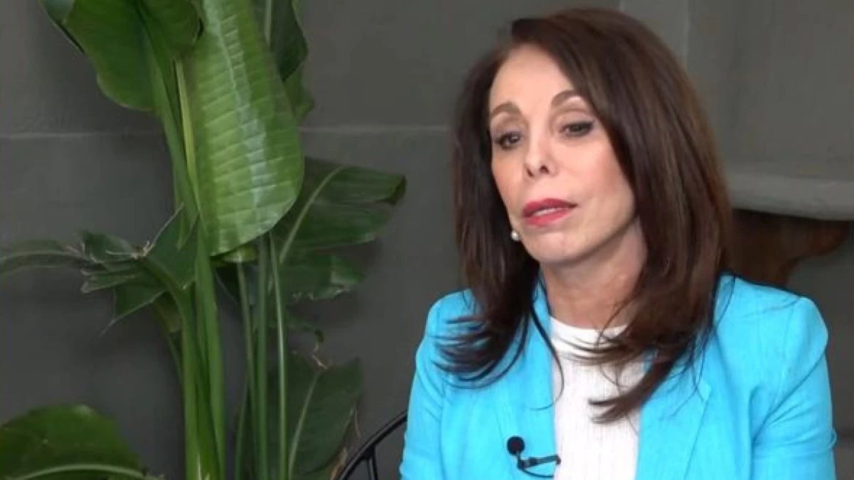Βούλα Πατουλίδου: «Ο γιος μου φοβόταν μην γίνει ο αποτυχημένος της οικογένειας»