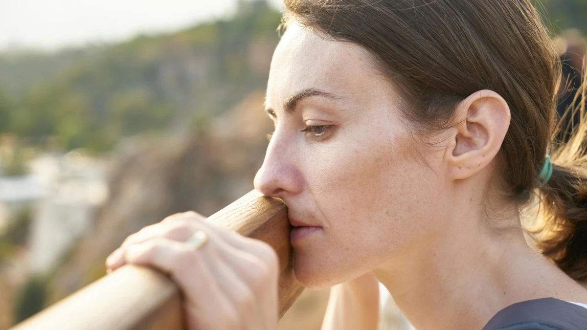 Nιώθεις μόνη και αποτυχημένη στις σχέσεις σου που καταλήγουν πάντα άδοξα; Δες τι λέει γι' αυτό το ειδικός