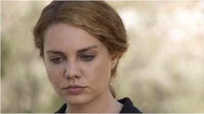 Το προξενιό της Ιουλίας: «Καλύτερα να πεθάνω! Βοήθησε με» - Η Ιουλία κινδυνεύει και ο Χρήστος μαθαίνει την αλήθεια