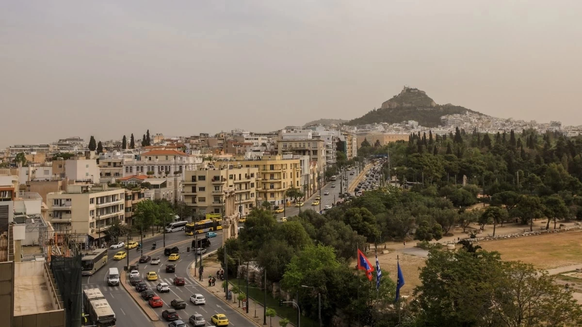 Καιρός 18/5: Οι συγκεντρώσεις της αφρικανικής σκόνης θα είναι αυξημένες - Ανεβαίνει και η θερμοκρασία