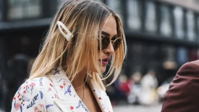 Και ξαφνικά τα κορίτσια της μόδας αγοράζουν αυτά τα καλοκαιρινά αξεσουάρ