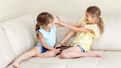 Παιδί & επιθετικότητα: Πώς μπορείς να τη διαχειριστείς σωστά; Δες τι λέει ο ψυχολόγος