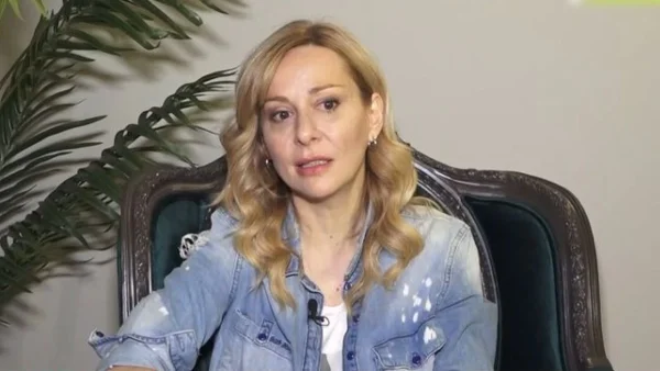 Άννα Κουτσαφτίκη: Με βουρκωμένα μάτια η «Ξένια» από τη «Μουρμούρα» αποκαλύπτει την πιο συγκινητική στιγμή στο δρόμο