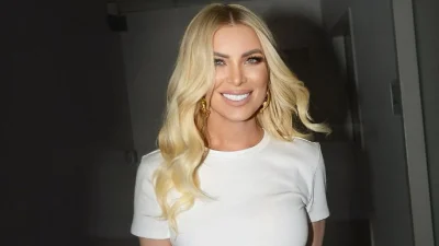 Κατερίνα Καινούργιου: Με λευκό μίνι φόρεμα και φουσκωμένη κοιλίτσα - Η φωτογραφία της εγκυμονούσας που δημοσίευσε