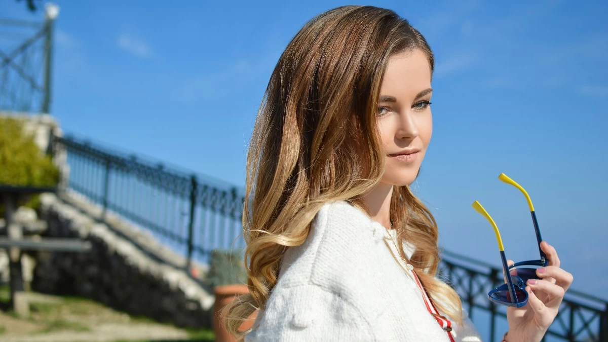 Μάσκα μαλλιών με γιαούρτι: Η SOS λύση ενάντια στην πιτυρίδα!