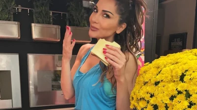 Δέσποινα Βανδή: Ξεκίνησε τις ετοιμασίες για το πασχαλινό τραπέζι - Φόρεσε ποδιά και μπήκε στην κουζίνα