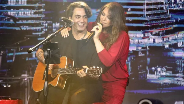 Καίτη Γαρμπή & Διονύσης Σχοινάς - 27 χρόνια γάμου: Η πρόταση live στη Ρούλα Κορομηλά και ο σύντομος χωρισμός