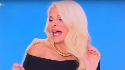 Ελένη Μενεγάκη για Αγγελική Νικολούλη: «Δεν θα έπρεπε να το λέω αυτό, αλλά μου έλεγε ότι ο γιος της...»