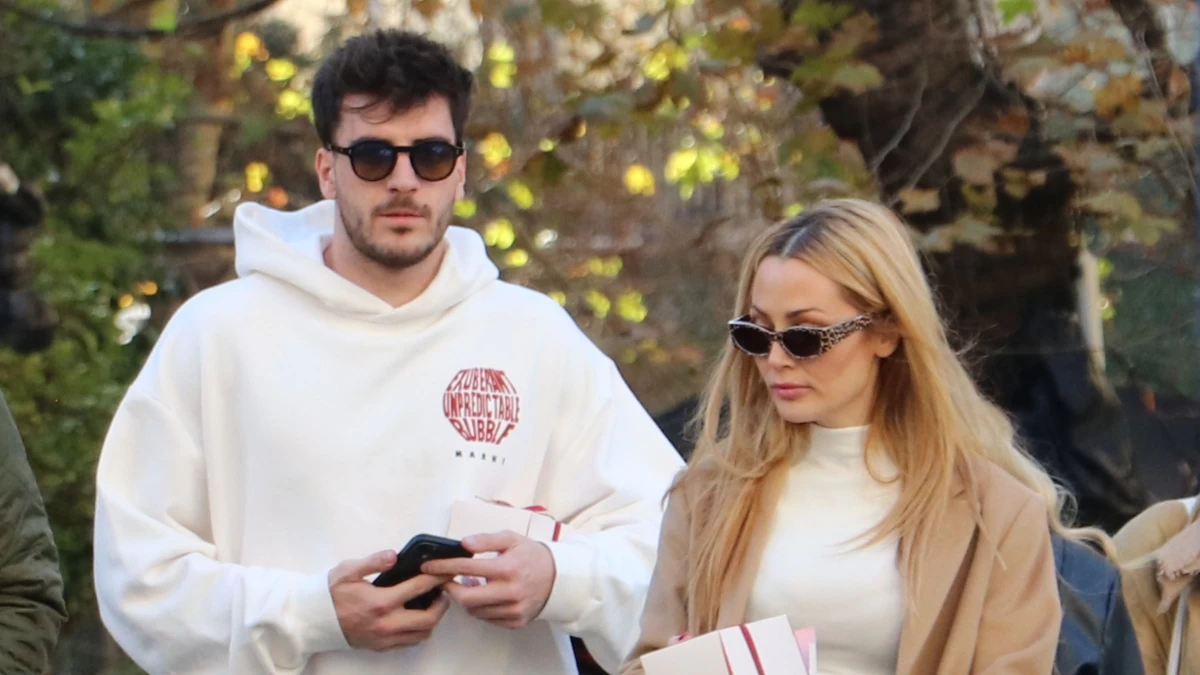 Ελένη Βουλγαράκη: Στο αμάξι με τον Φώτη Ιωαννίδη - Η τρυφερή φωτογραφία τους από το βράδυ της Ανάστασης