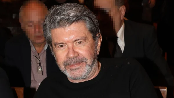 Γιάννης Λάτσιος: Ξυρισμένος, στα μαύρα, με ξανθιά καλλονή στο πλευρό του - Με ποια πέρασε το βράδυ της Ανάστασης