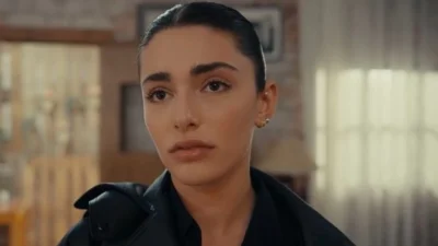 Η γη της ελιάς (21/5): «Που την χάνεις, που την βρίσκεις όλο με εκείνον τον...» - Αυτός είναι ο άνδρας που έρχεται κοντά η Αριάδνη