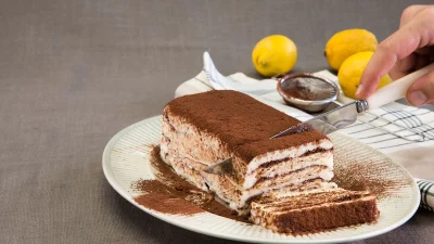 Γλυκό ψυγείου "όνειρο" με μπισκότα, κρέμα και άρωμα λεμόνι - Πανεύκολο να το φτιάξεις