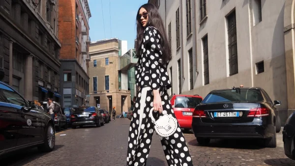 Έχεις περιφέρεια; Αυτά είναι τα 6 ρούχα που θα την καμουφλάρουν