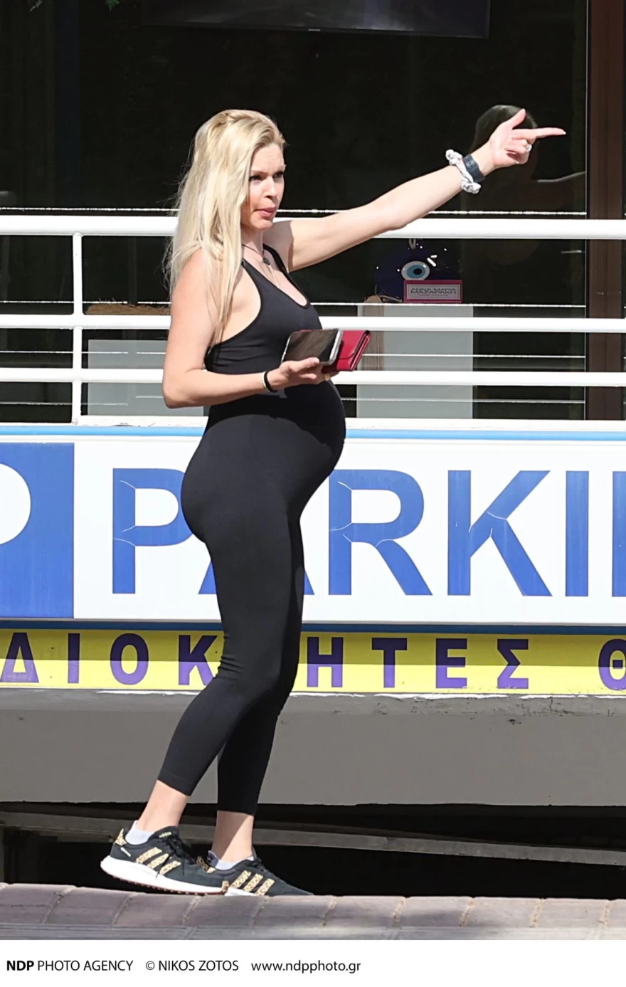 Βίκυ Κάβουρα - εγκυμοσύνη