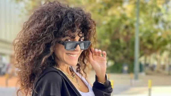 Μαρία Σολωμού: Σπάνια κοινή φωτογραφία με τον γιο της Αλέξανδρο - Έχει και εκείνος σγουρά μαλλιά και ίδιο βλέμμα με την ηθοποιό