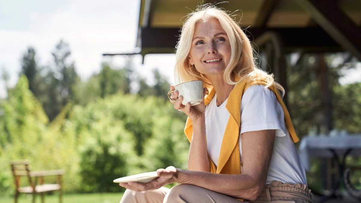 Χαλάρωση στο λαιμό μετά τα 40 - Με αυτά τα τρικ θα τον ανορθώσεις & θα δείχνεις σαν 30άρα!