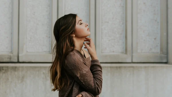 Ενέσιμη ρινοπλαστική: Η μη-επεμβατική μέθοδος για να αποκτήσεις τέλεια μύτη χωρίς νυστέρι!