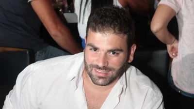 Tv Queen: Πρώην του Παντελή Παντελίδη διεκδικεί τον τίτλο της παρουσιάστριας - Μισή Ασιάτισσα, ψηλή, μελαχρινή